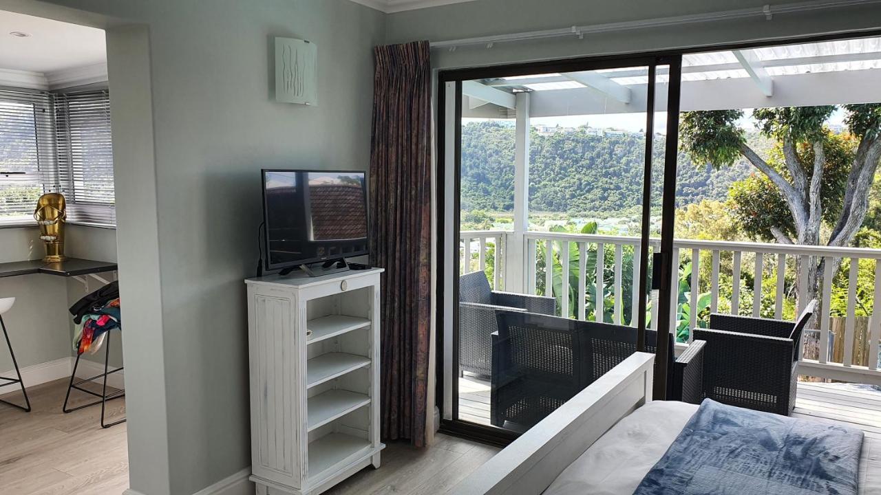 Modern Solar Powered 1 Bed With Amazing Views * Plettenberg Bay