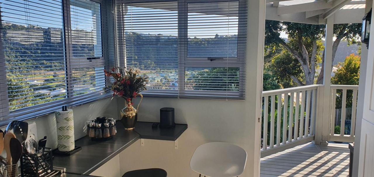 Modern Solar Powered 1 Bed With Amazing Views Plettenberg Bay